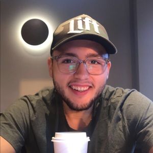 Meet your Posher, Alejandro